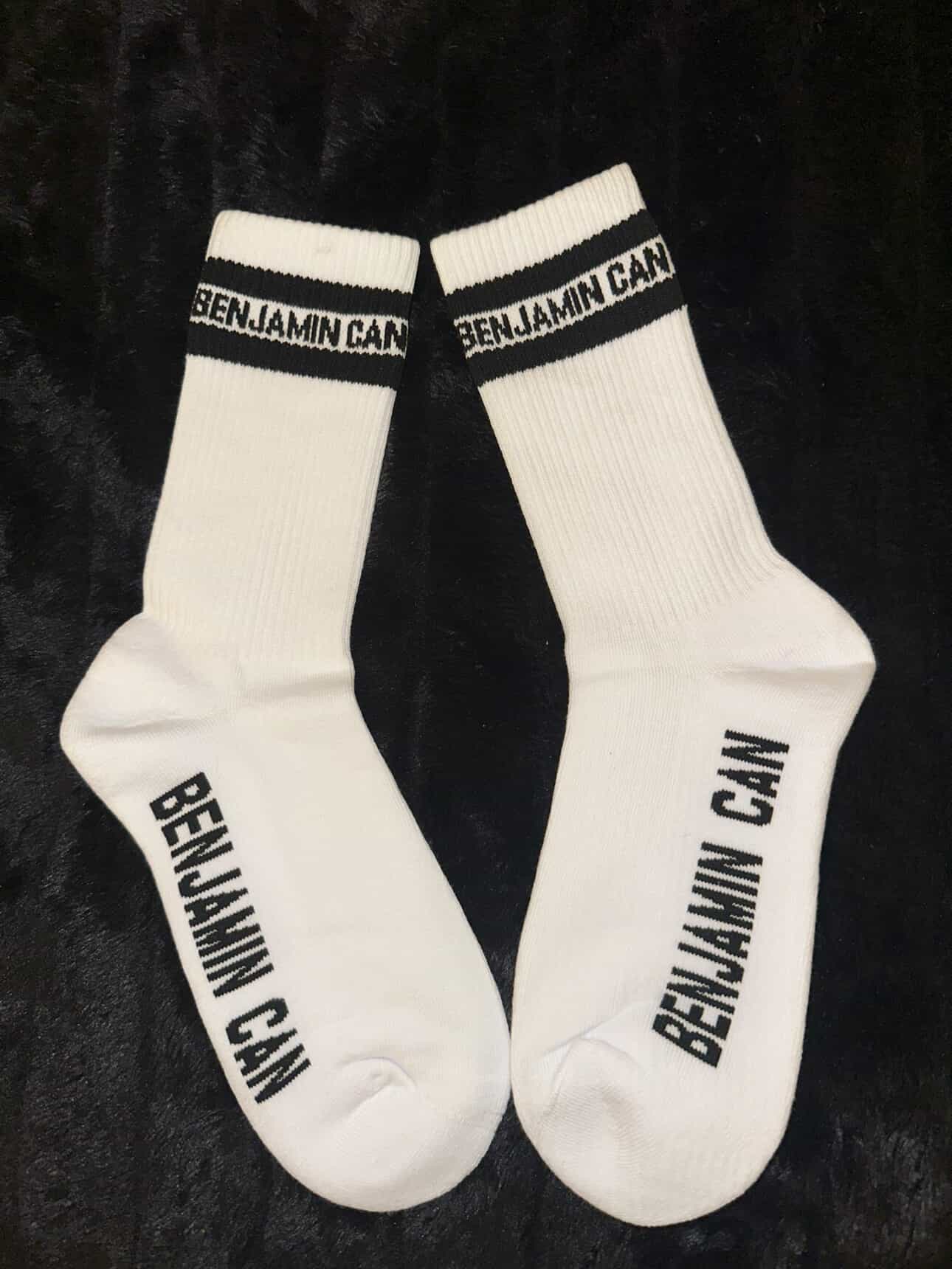 𝑾𝒉𝒊𝒕𝒆 𝒄𝒍𝒂𝒔𝒔𝒊𝒄 𝒔𝒐𝒄𝒌𝒔 𝑩𝒆𝒏𝒋𝒂𝒎𝒊𝒏 𝒄𝒂𝒏